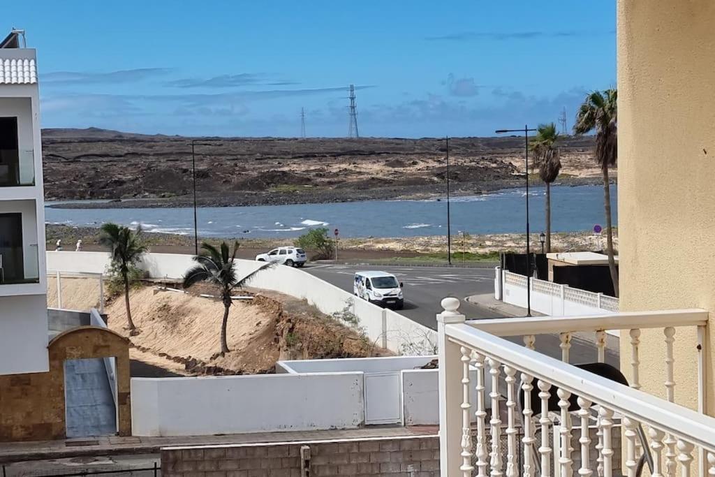 Gilda: Beautiful Spacious Apartment. Seaview From Rooftop Terrace Corralejo Luaran gambar